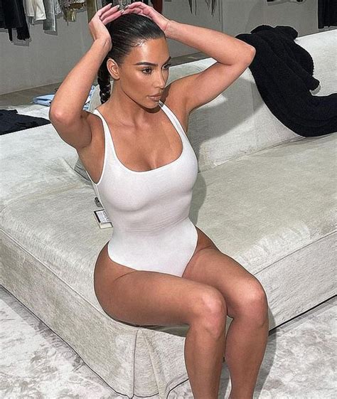 Kardashian uncensored kourtney naked 